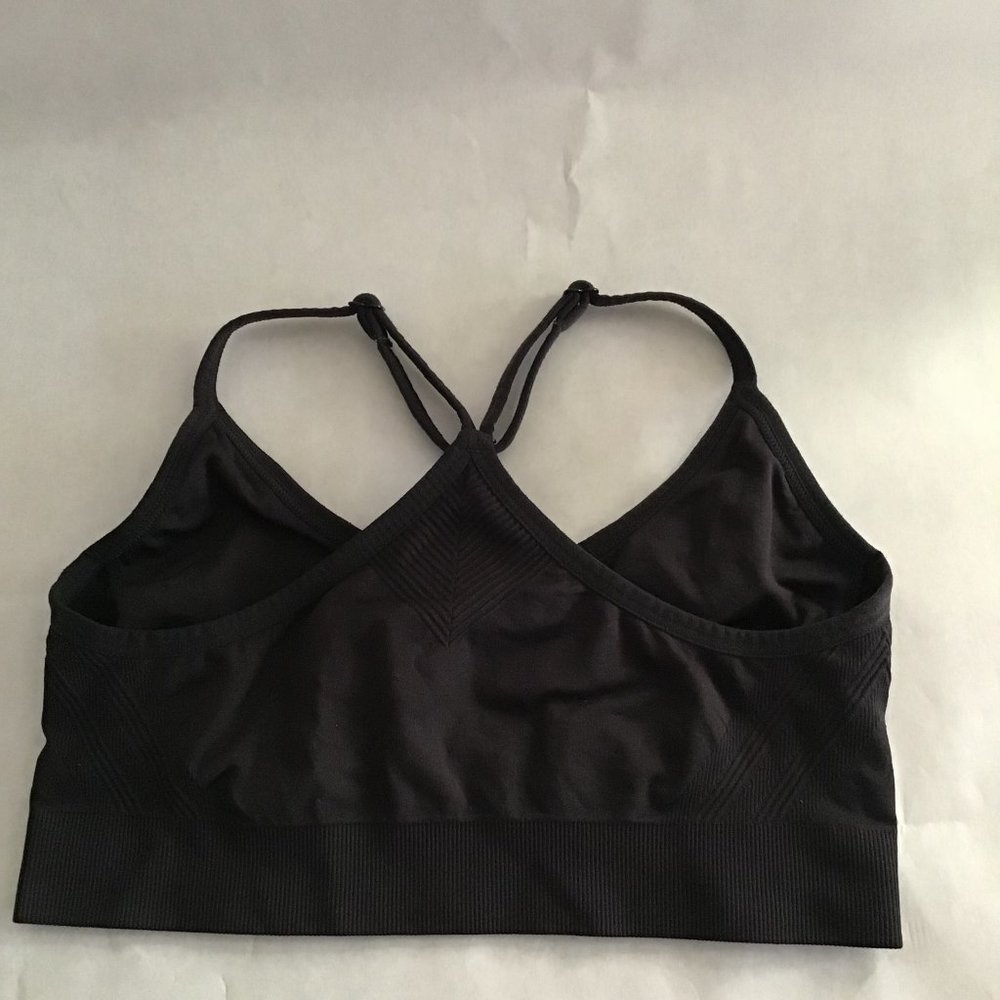 Avia sports bra size M